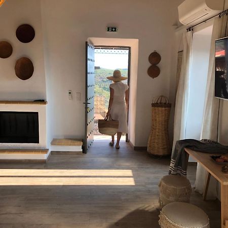 Villa Vager Mani Hotel 卡拉马塔 外观 照片