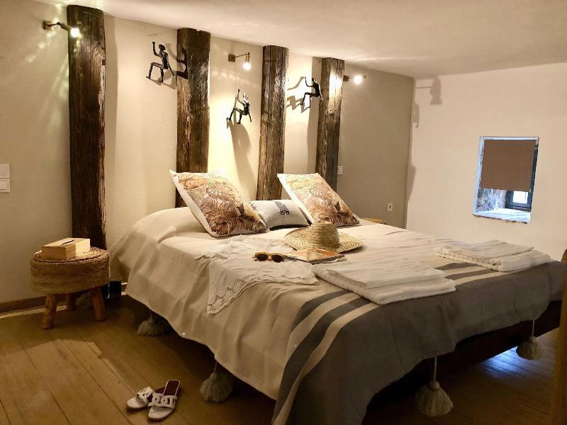 Villa Vager Mani Hotel 卡拉马塔 外观 照片
