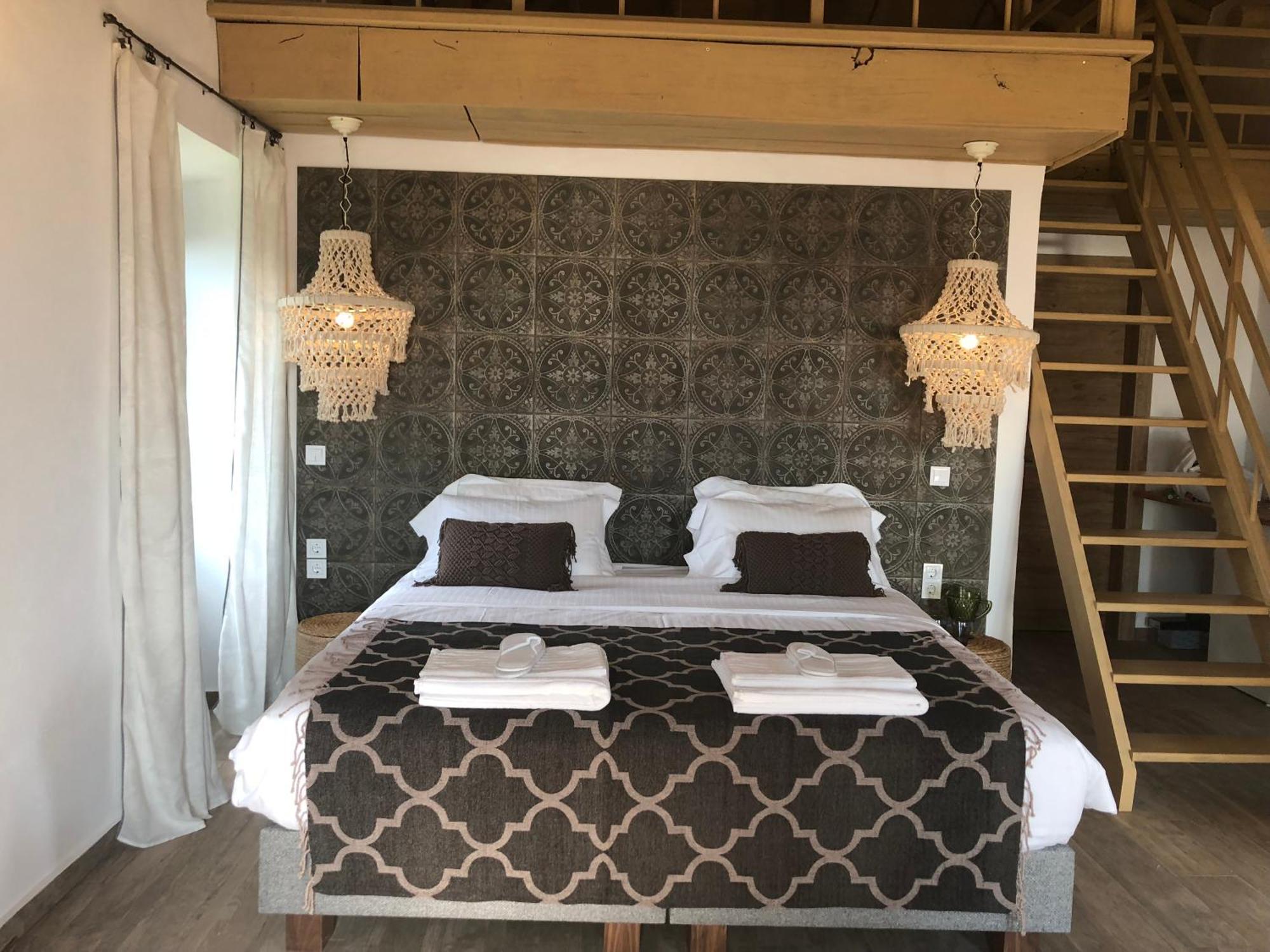 Villa Vager Mani Hotel 卡拉马塔 外观 照片