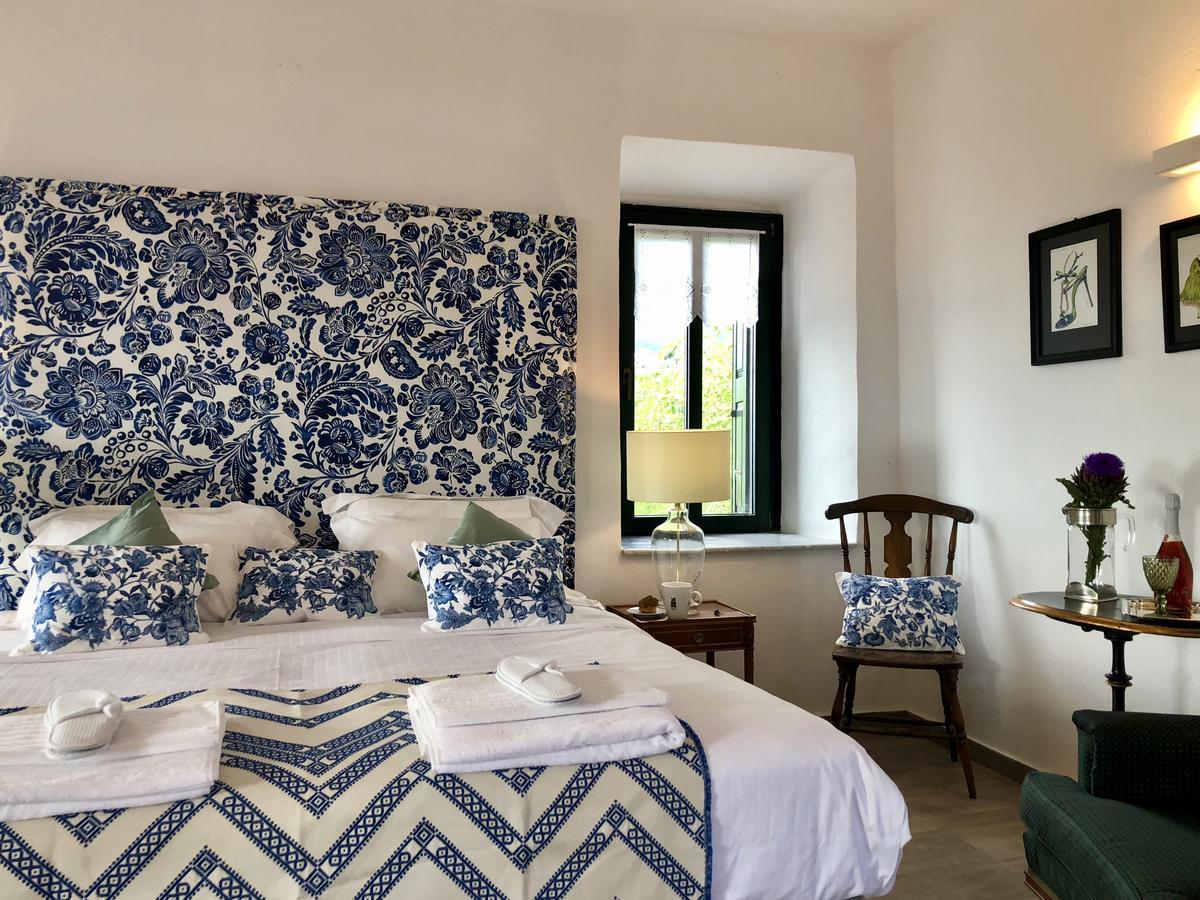 Villa Vager Mani Hotel 卡拉马塔 外观 照片