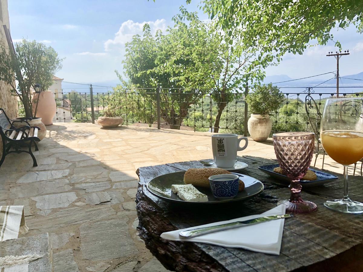 Villa Vager Mani Hotel 卡拉马塔 外观 照片