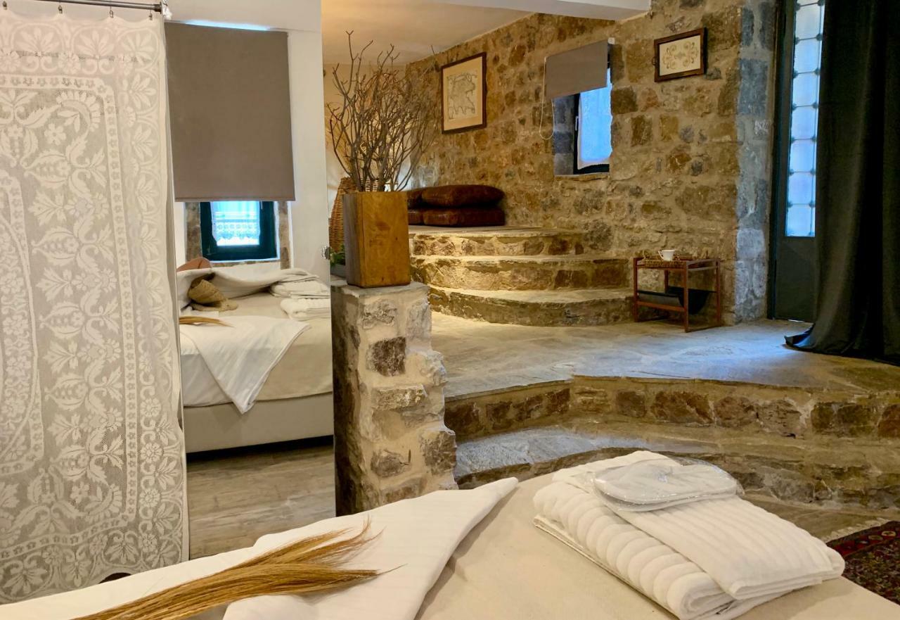 Villa Vager Mani Hotel 卡拉马塔 外观 照片